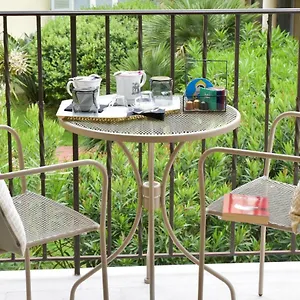 https://la-via-romana-boutique-guest-house.hotelitalianriviera.com